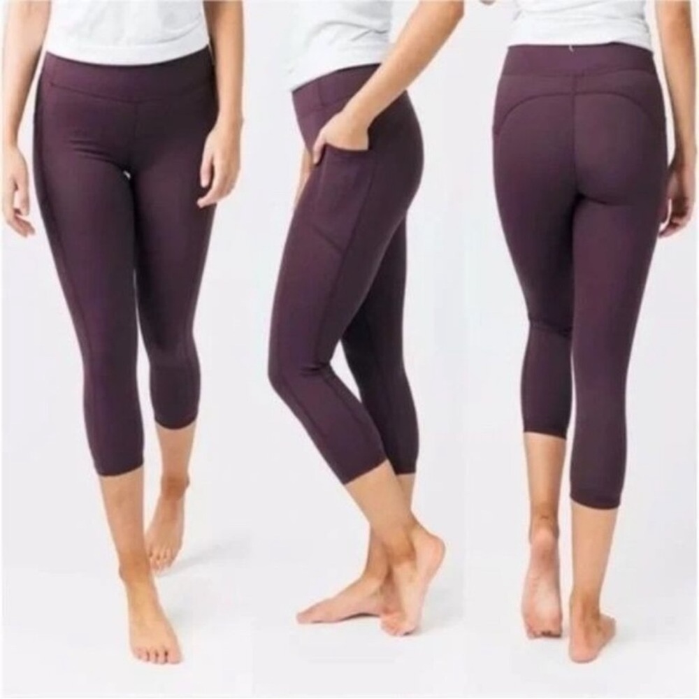 Purple Cropped Leggings Zyia maroon capri pant workout gym 6-8 light and tight